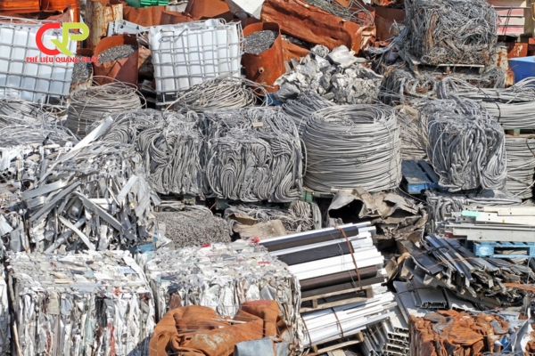 Thu mua phế liệu Thuận An uy tín, giá cao tận nơi