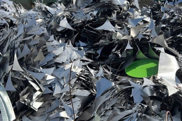 Quang Phát chuyên thu mua phế liệu quận 1 số lượng lớn 