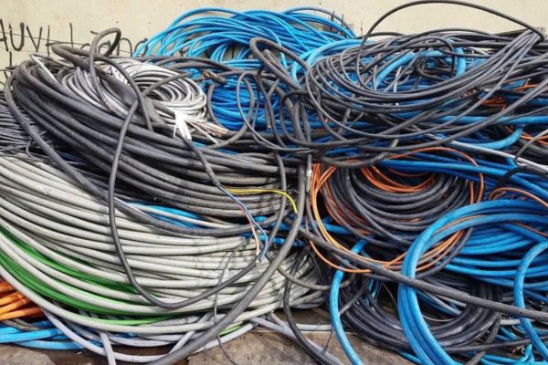 Thu mua phế liệu quận 1 nhanh chóng trong 24 giờ 