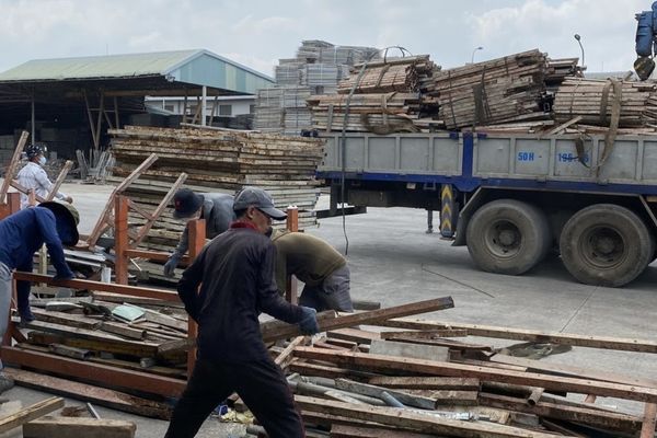 Tiến hành thu mua phế liệu nhanh chóng