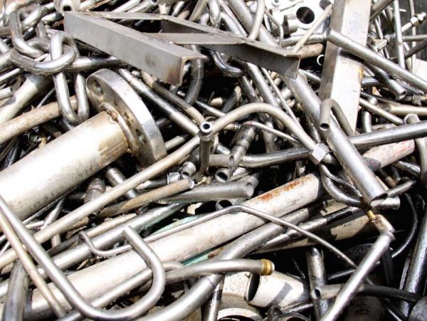 Phế Liệu Quang Phát là đơn vị chuyên thu mua các loại phế liệu