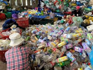 Quang Phát thu mua phế liệu Quận 8 giá cao