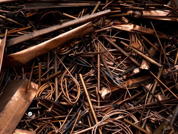 Quang Phát nhận thu mua đa dạng loại phế liệu, cam kết giá cao hơn thị trường