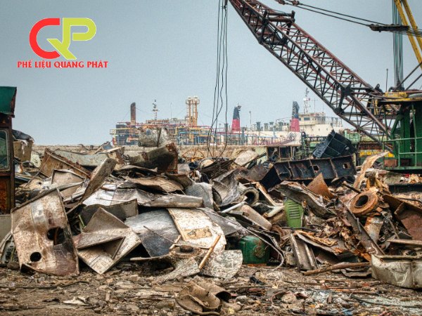 Dịch vụ thu mua phế liệu huyện Cần Giờ tại Phế Liệu Quang Phát