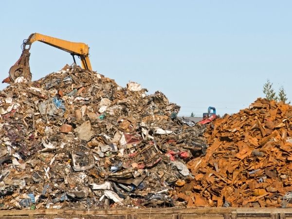 Nhu cầu thu mua phế liệu Vĩnh Long tăng trong bối cảnh hiện nay
