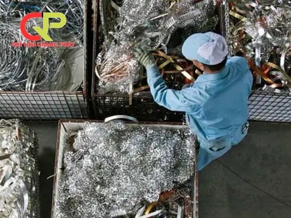 Quy trình thu mua các loại máy phát điện cũ của Phế Liệu Quang Phát